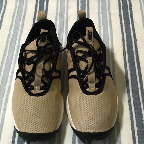 ⚜️NIKE W LODEN PINNACLE MUSHROOM, BLACK & SAIL. SIZE 8.5 USED.⚜️UNIQUE STYLE.⚜️ - Picture 4 of 14